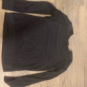 Women’s Lululemon Athletic Long Sleeve Size 2